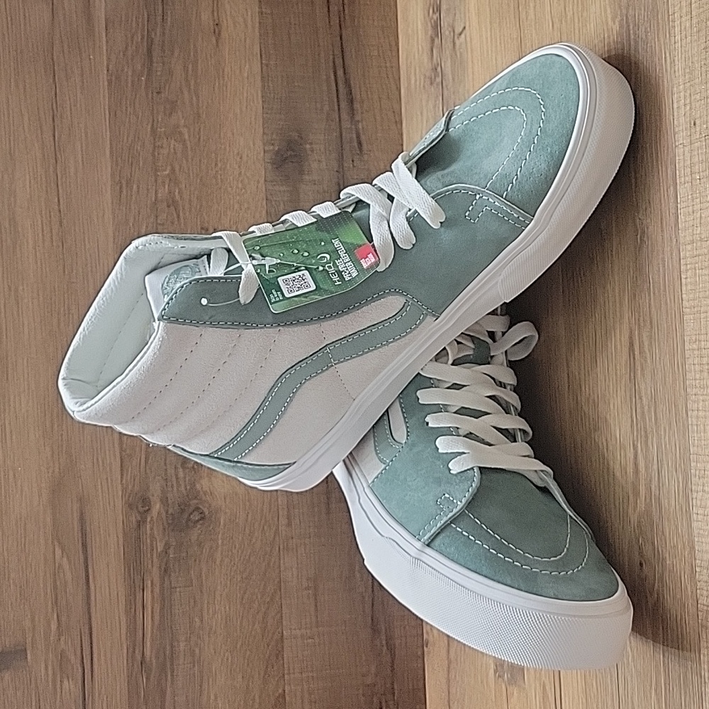 Van's SK8-Hi Brand new in the box - Picture 6 of 16
